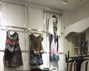 内乡县依佳精品服装店——河南服装销售的品质之选